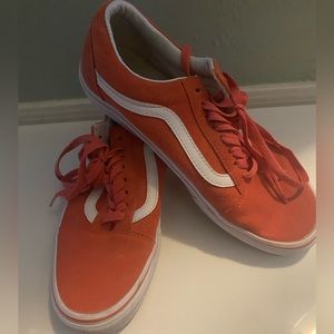 Coral tie vans